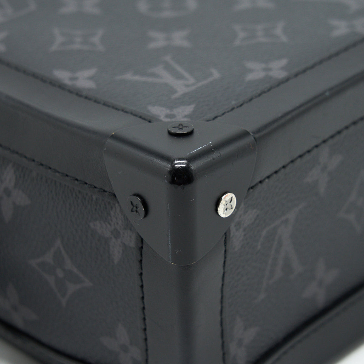 LOUIS VUITTON SOFT TRUNK BLACK MONOGRAM M44730