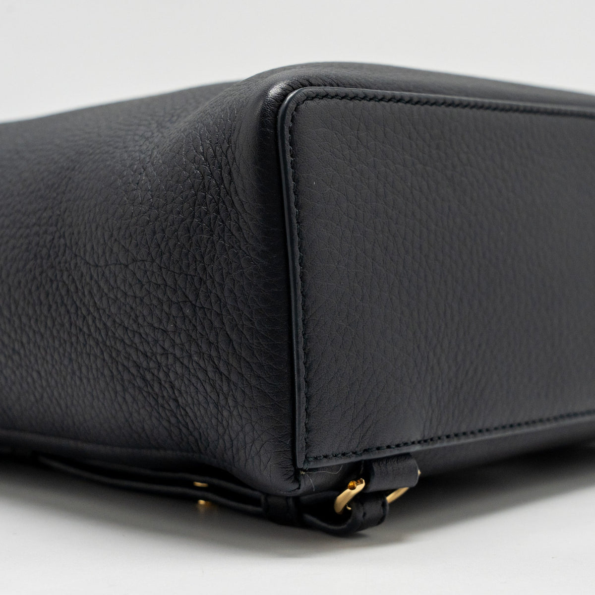 LORO PIANA EXTRA POCKET BACKPACK L23.5 GRAINED CALFSKIN NAVY GHW