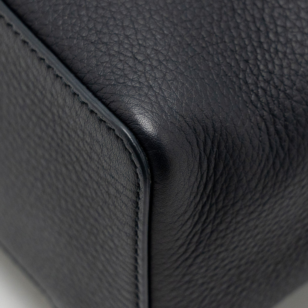 LORO PIANA EXTRA POCKET BACKPACK L23.5 GRAINED CALFSKIN NAVY GHW
